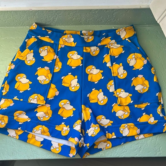 Psyduck Cuffed Shorts, Blackmilk size small - Picture 4 of 6